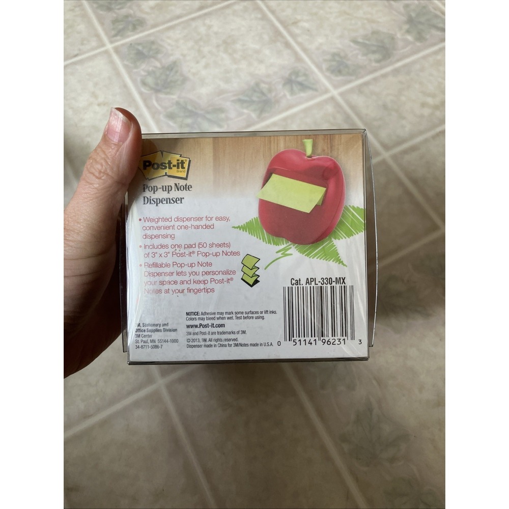 Apple Post-it Pop-up Notes Dispenser for 3" x 3" Notes Red Apple new in package - Picture 3 of 4